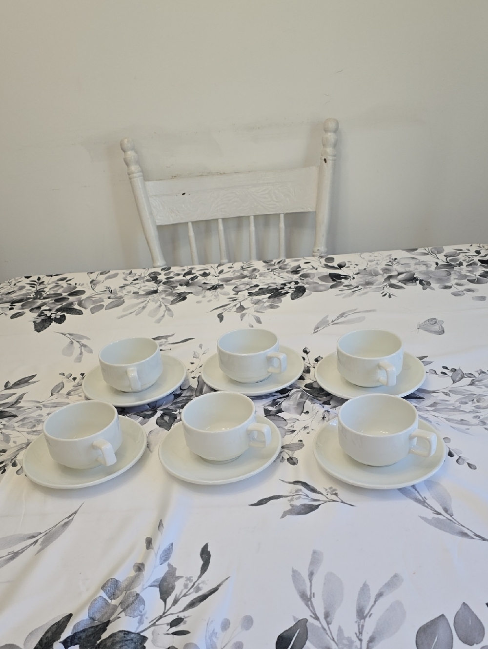 Williams Sonoma Restaurant Dinnerware 12 Pcs Espresso Coffee Cups Saucers White